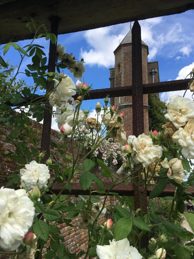 Bed and Breakfast Sissinghurst Castle Farmhouse Exterior foto